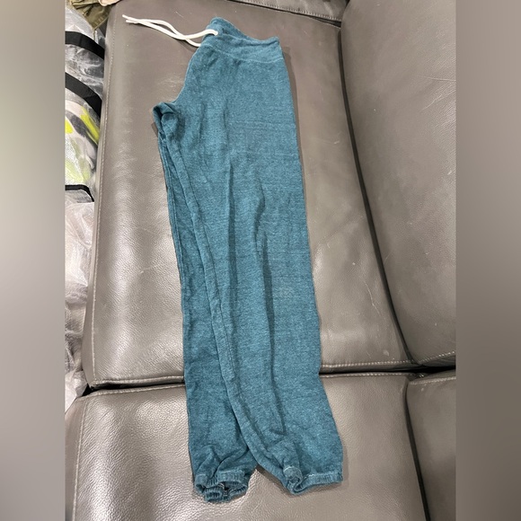 Monrow Deep Teal skinny sweatpants - Picture 1 of 2